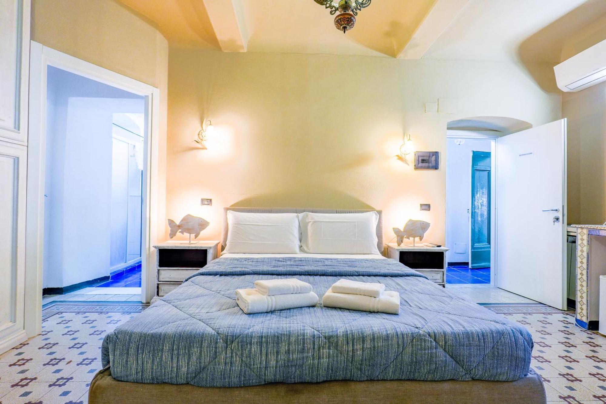 White Lerici Hotel Ngoại thất bức ảnh